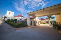 Harbour Sails Motor Inn Hotels in Gladstone
