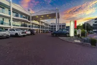 Anchorage Motor Lodge - parking