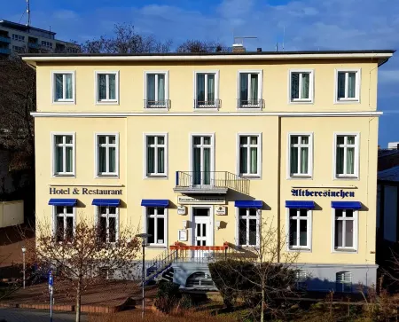 Hotel Altberesinchen Отели в г. Лебус