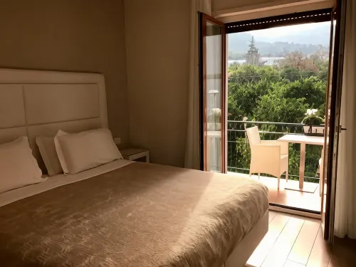 Bougainvillea Relais - Pensions