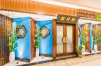 Saraya Corniche Hotel Hoteller i Al Salata