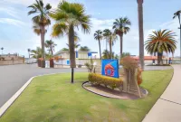 Motel 6 Ventura, CA - Beach