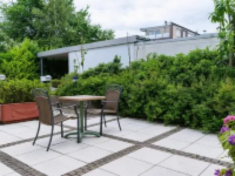 ลันด์เฮาส์ ชตูทซี โรงแรมในคุกซ์ฮาเฟน