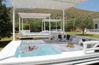 OW Andros - Luxury Suites