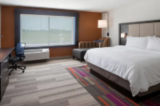 Holiday Inn Express & Suites BOURBONNAIS EAST - BRADLEY by IHG