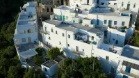 Living Theros Luxury Suites Hotels in Tinos