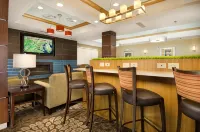 Holiday Inn Express & Suites Alexandria - Fort Belvoir Hoteles en Belle Haven