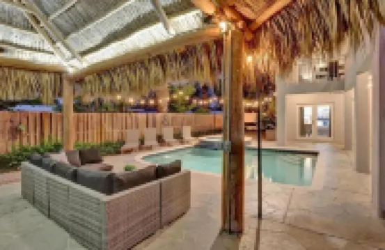 Spectacular 7BR Heated Pool Jacuzzi Tiki Game