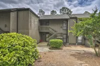Condo by Pinehurst Golf Course w/ Peaceful Patio - Balkon