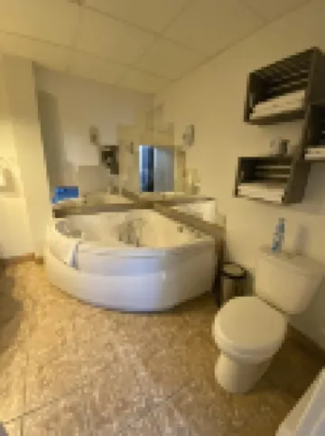 แคลล์ คอนวิเวียล