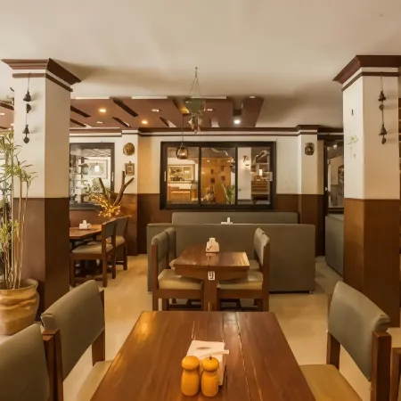 Hotel Raniban Arcade
