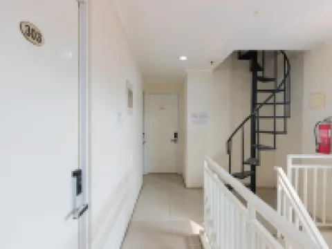 RedDoorz @ Garden Boulevard Citra Raya Tangerang Hotels in Panongan