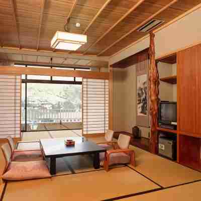 湯多利の里 伊那華 Rooms