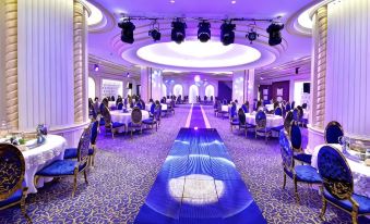 Iridium 70 Hotel