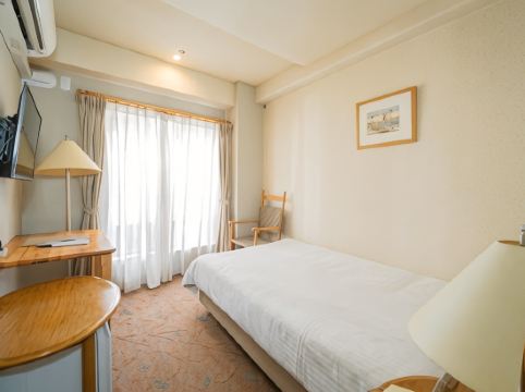 โรงแรมซาคาโนะ เทรทิโอ โอชาโนมิซุ