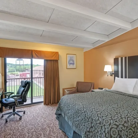 Days Inn by Wyndham Washington Pennsylvania
