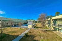 Super Inn & Suites by OYO Milledgeville
