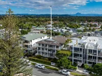 Mountain Views on Marine Parade - parking