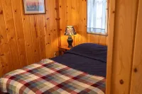 Webb Lake, Hackensack, Northern MN - 3 Bedroom, Sleeps 6 - Cabin #3 Blue Water