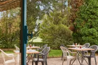 Kyriad Direct Epinal - petit déjeuner