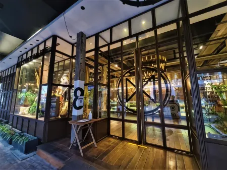 M Boutique Hotel Station 18 - Ipoh Отели рядом с достопримечательностью «Big Coral Cave ,Gunung Karang Besar»