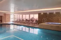 โรงแรมฮาร์เบอร์เซนท์ไอเวส - ติดทะเล