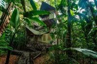 Buru Nature Hotel - parking