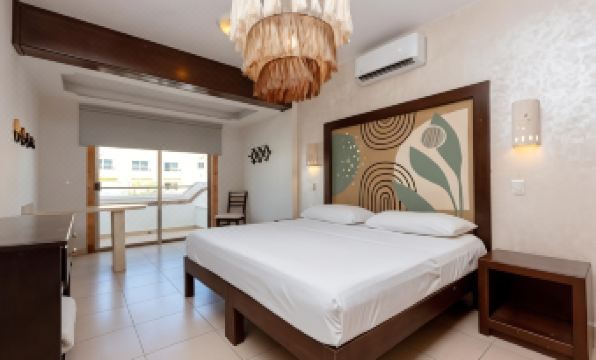 Hotel Kinich - Housity