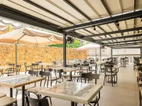 Royal Hotel and Suites Hotels in Polykhrono