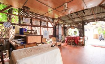 Ombak Inn Chalet