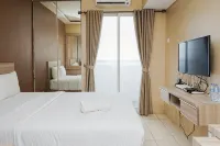 Modern and Relax Studio Room at Serpong Greenview Apartment by Travelio
