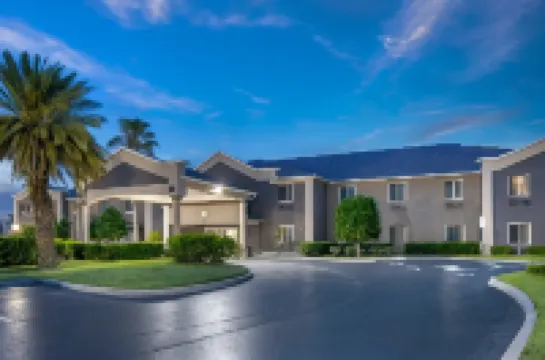 Best Western Edgewater Inn