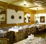 Flair Hotel Weinstube Lochner - breakfast