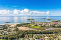 Surf Beach Motel Coffs - Business