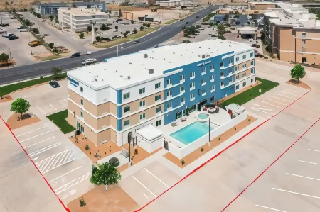 AmericInn by Wyndham San Angelo Отели рядом с достопримечательностью «Интернешнел Уотерлили Коллекшен»