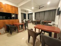 Manipur House - servizio colazione