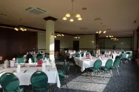 Jembo Park Hotel - breakfast