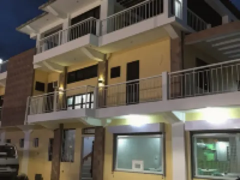 Mayon Lodging House Hoteles en Daraga