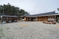 Taean Dolmeong Pension Hotels near Ch'ŏngp'odae-haesuyokchang