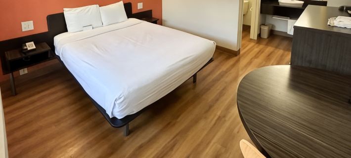 Studio 6 Suites - Riverside, CA - South Hotéis em Riverside