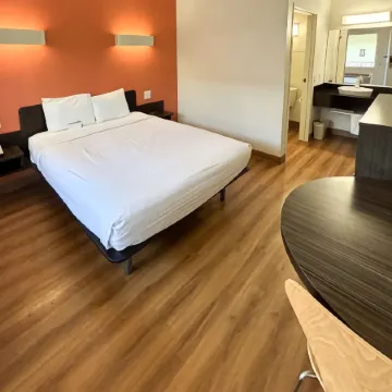 Studio 6 Suites - Riverside, CA - South