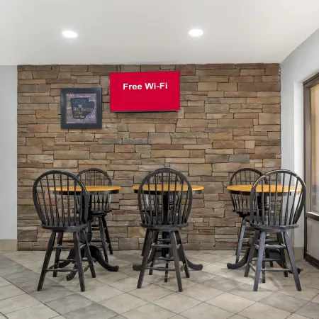 Red Roof Inn Bowling Green