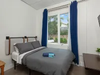 ITH Santa Barbara Beach Hostel Hotels near Santa Barbara Zoo
