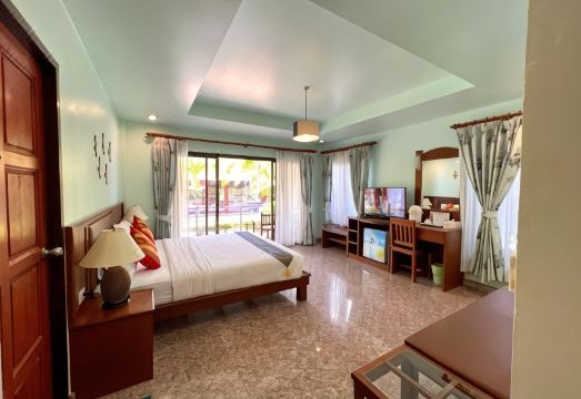 리조트 정원 전경