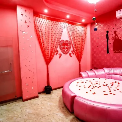 Longyiwan Hotel Panshan Hotels near Panjinbei Railway Station