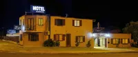 Warwick Vines Motel