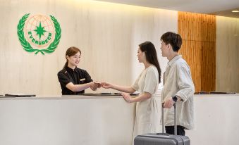 Evergreen Resort Hotel (Jiaosi)