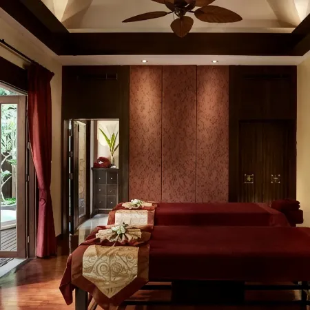 Rawi Warin Resort and Spa