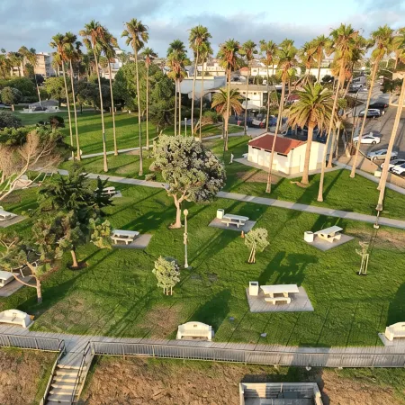 Oceanfront Getaway - Parking - Stunning Views