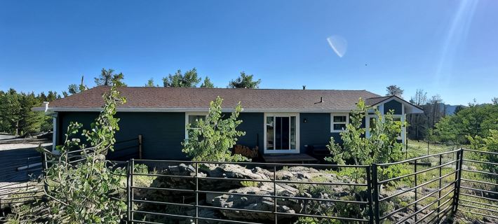 The Outlook-Golden Gate Canyon, Black Hawk3BR/2BA mountain home sleeps 6 guests Hotels in Gilpin County